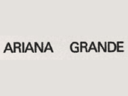 Visita lo shopping online di Ariana Grande