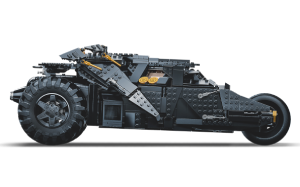 Visita lo shopping online di LEGO DC Batman Batmobile Tumbler