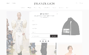 Visita lo shopping online di J.W.Anderson