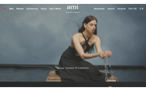 Visita lo shopping online di AMI Paris