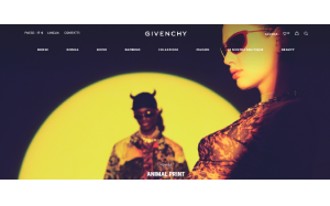 Visita lo shopping online di Givenchy